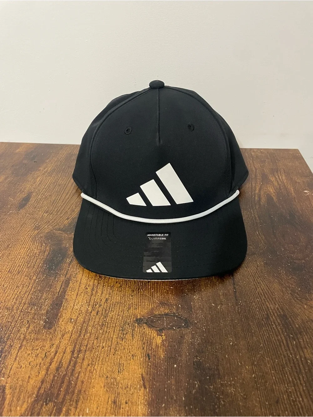 adidas Men unisex Black white training SnapBack pre-owned